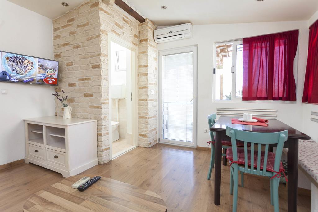 Apartments Sanja Makarska Exterior photo